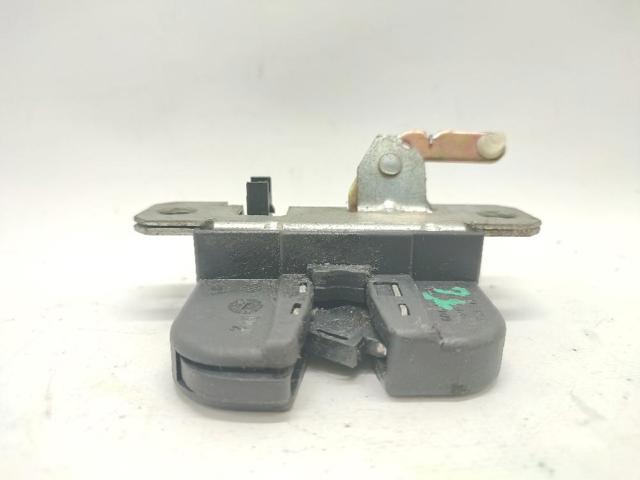 6Q6827505E VAG Cerradura de maletero comprar Madrid
