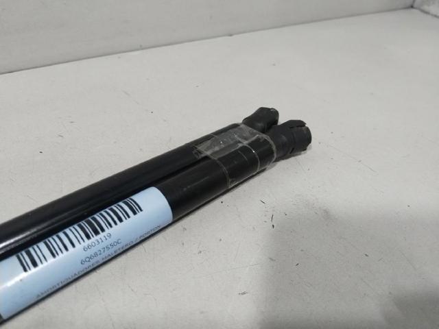 6Q6827550C Amortiguador de la tapa del maletero  disponible Utrera
