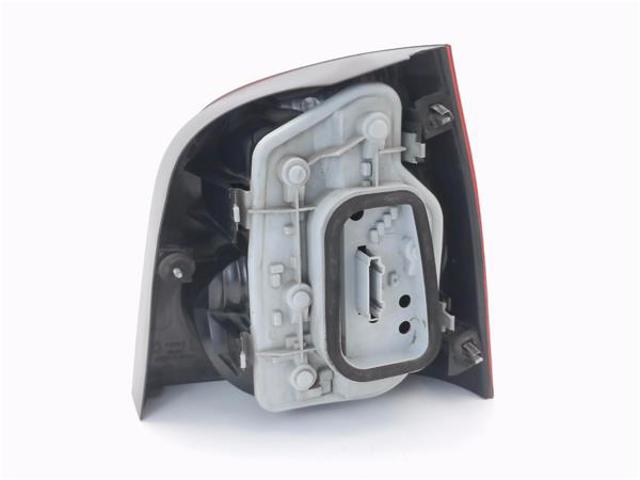 6Q6945095B VAG Piloto trasero izquierdo  disponible Ourense
