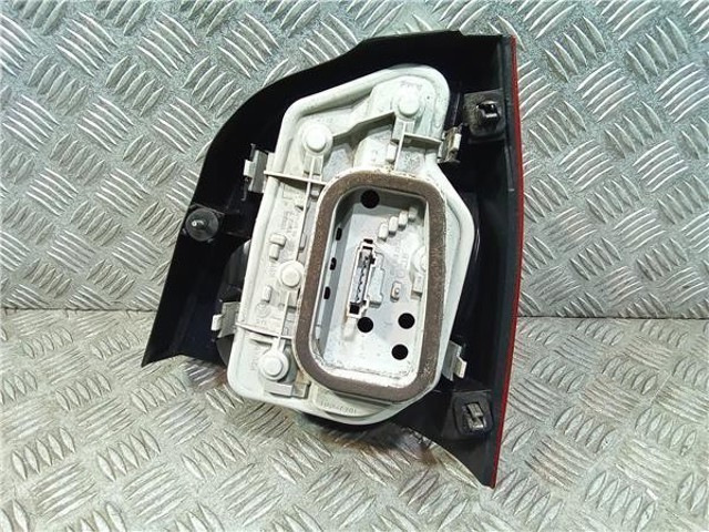 6Q6945095G Piloto trasero izquierdo  en stock Granada