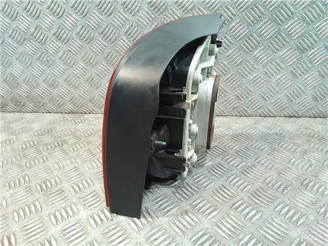 6Q6945095G VAG Piloto trasero izquierdo  comprar en Jaén