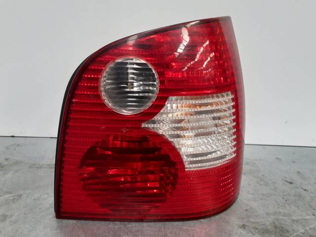 Piloto trasero derecho 6Q6945096G VAG