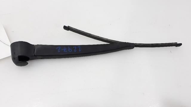 6Q6955707C Brazo del limpiaparabrisas trasero  disponible Utrera