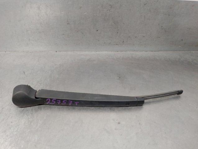 6Q6955707C Brazo del limpiaparabrisas, trasero  en stock Granada
