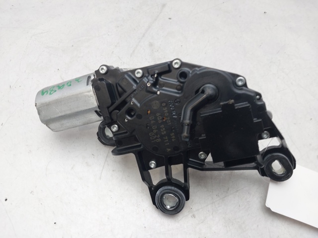 6Q6955711A Motor del limpiaparabrisas trasero  comprar en Pontevedra