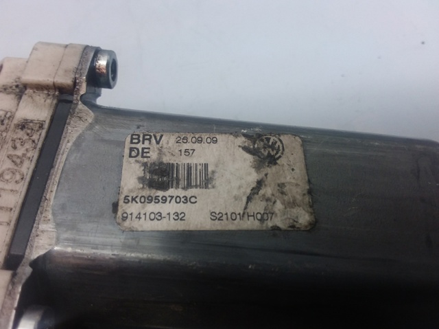 6Q6955711A Motor del limpiaparabrisas trasero  disponible Burgos