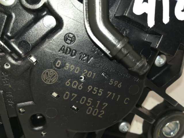 6Q6955711C Motor del limpiaparabrisas trasero  disponible Málaga