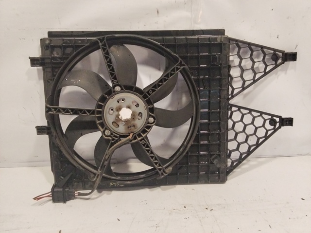 6R0121207 Difusor del radiador de refrigeración  disponible Utrera