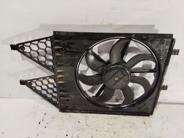 VAG 6R0121207 Difusor del radiador de refrigeración  comprar en Murcia
