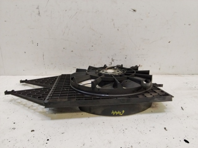 6R0121207 Difusor del radiador de refrigeración  disponible Burgos