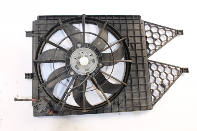 6R0121207A VAG Bastidor radiador comprar Bilbao
