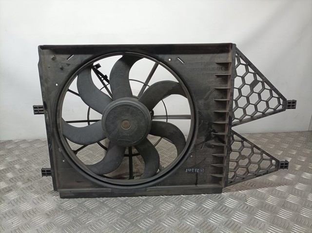 VAG 6R0121207A Difusor del radiador de refrigeración  comprar en Ponferrada