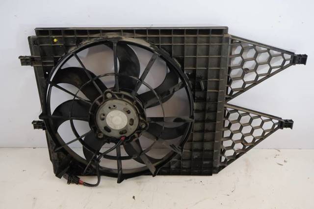 VAG 6R0121207A Difusor del radiador de refrigeración  comprar en Ponferrada