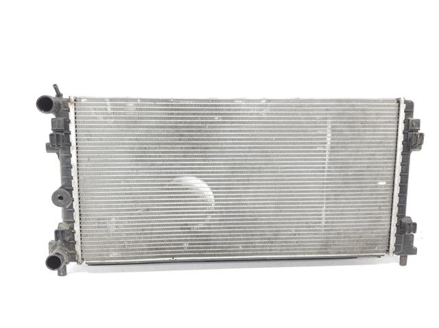 Radiador refrigeración del motor 6R0121253L VAG