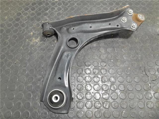 VAG 6R0407151 Brazo inferior izquierdo de la suspensión delantera  disponible Valladolid