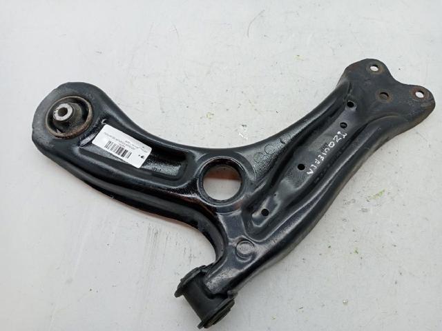 6R0407151A Brazo inferior izquierdo de la suspensión delantera  disponible Málaga