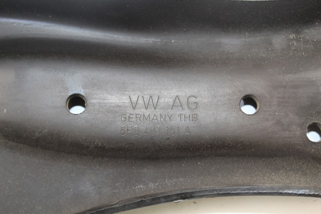 6R0407151A VAG Brazo inferior izquierdo de la suspensión delantera  en stock Gandía