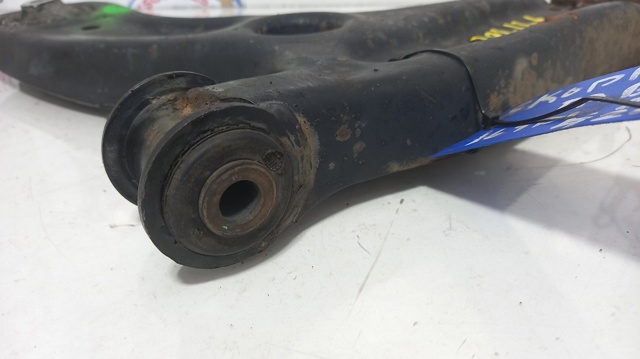 6R0407151E Brazo inferior izquierdo de la suspensión delantera  comprar en Reus