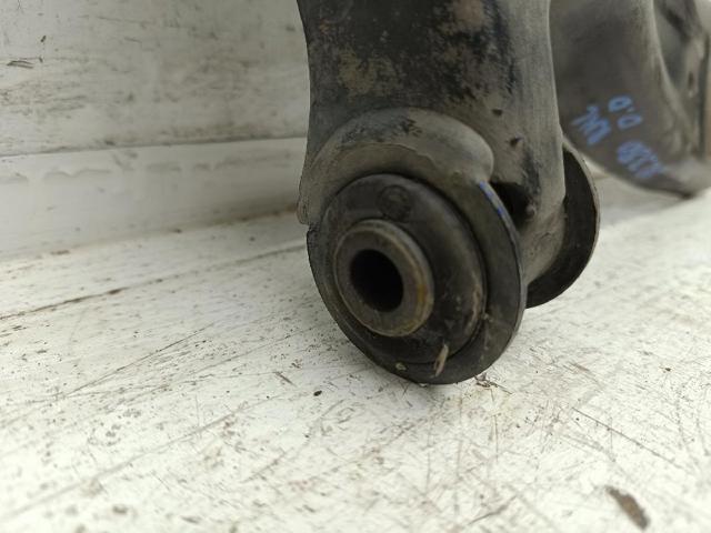 VAG 6R0407152 Brazo inferior derecho de la suspensión delantera comprar Tarragona