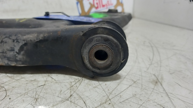 6R0407152 VAG Brazo inferior derecho de la suspensión delantera comprar Alcalá