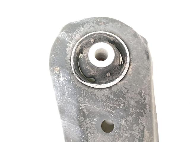 6R0407152A Brazo inferior derecho de la suspensión delantera  disponible Burgos