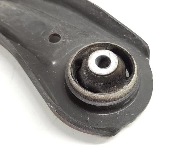 VAG 6R0407152A Brazo inferior derecho de la suspensión delantera comprar Tarragona