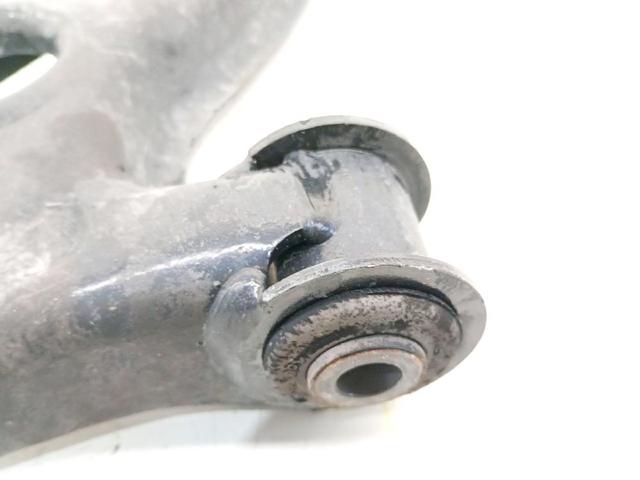 6R0407152A Brazo inferior derecho de la suspensión delantera  comprar en Zaragoza