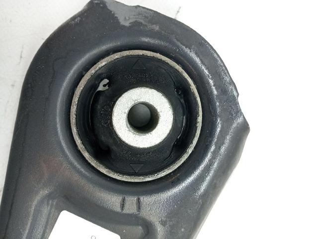 6R0407152A Brazo inferior derecho de la suspensión delantera comprar Girona