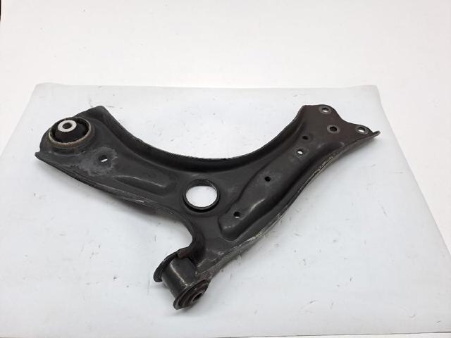 VAG 6R0407152F Brazo inferior derecho de la suspensión delantera  en stock Terrassa