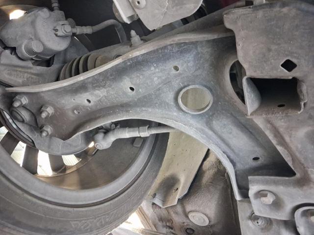 Brazo inferior derecho de la suspensión delantera 6R0407152F VAG