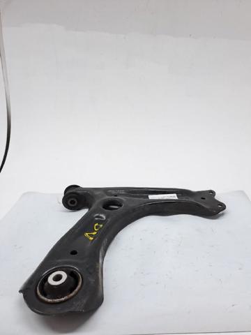 6R0407152F Brazo inferior derecho de la suspensión delantera comprar Sevilla