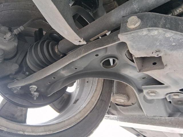 Brazo inferior derecho de la suspensión delantera 6R0407152F VAG
