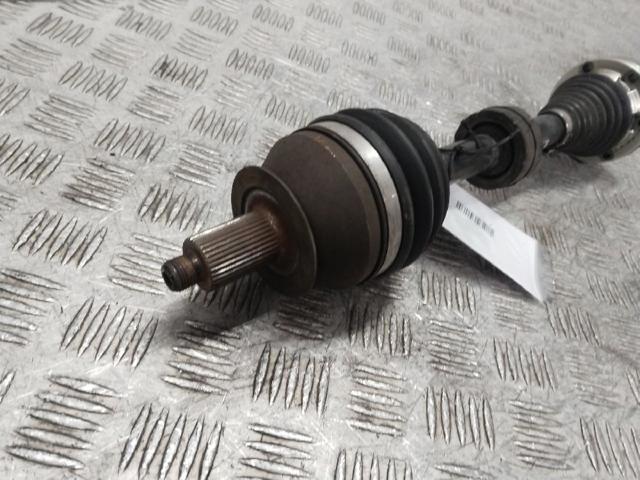 VAG 6R0407761A Semieje delantero izquierdo  en stock Salamanca