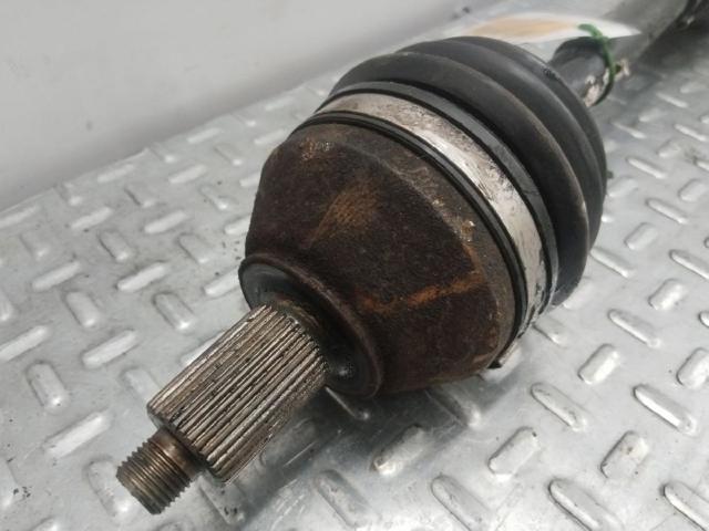 6R0407761A VAG Semieje delantero izquierdo  en stock Córdoba