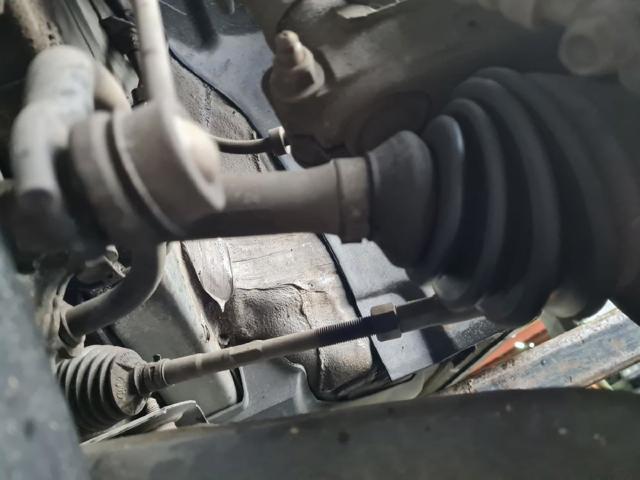 6R0407761S Semieje delantero izquierdo  en stock Granada