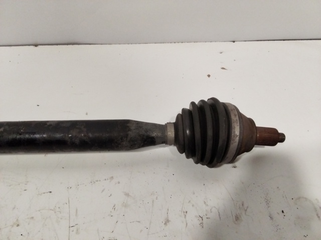 6R0407762 VAG Semieje delantero derecho  comprar en Oviedo