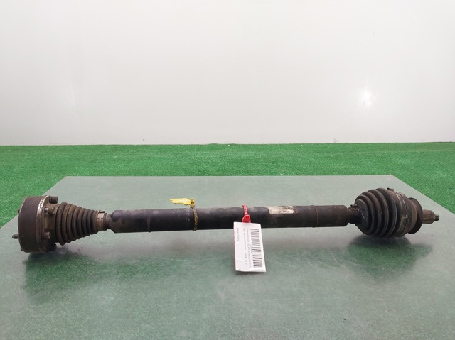VAG 6R0407762A Semieje delantero derecho  en stock Terrassa
