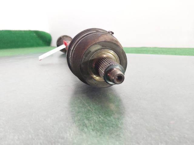 6R0407762A VAG Semieje delantero derecho  comprar en Jaén