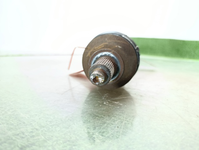 6R0407762E Semieje delantero derecho comprar Sevilla