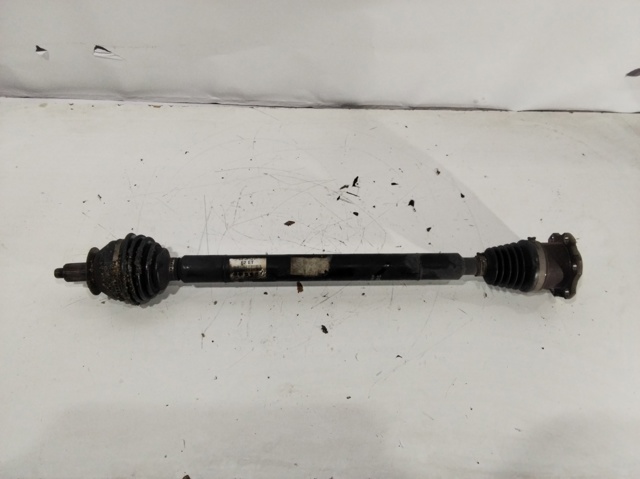 VAG 6R0407762E Semieje delantero derecho  en stock Valencia