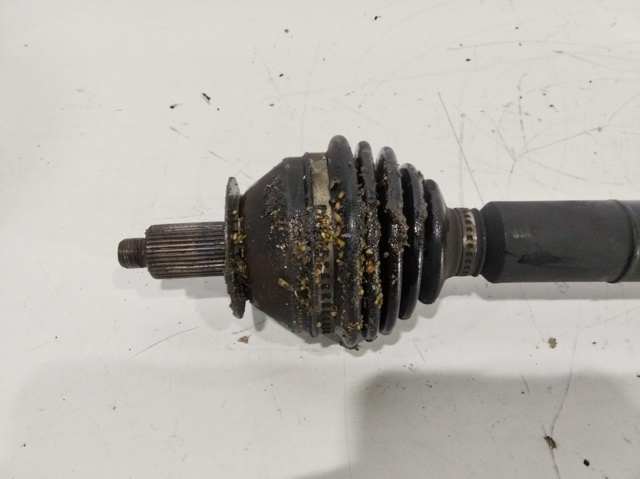 VAG 6R0407762E Semieje delantero derecho comprar Pamplona