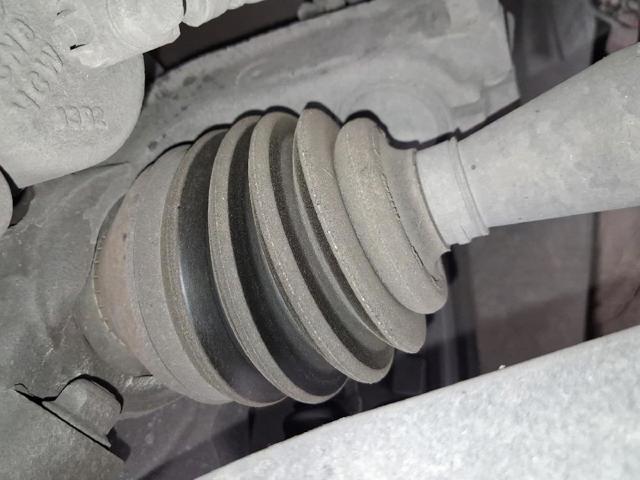 6R0407762K Semieje delantero derecho  en stock Sabadell