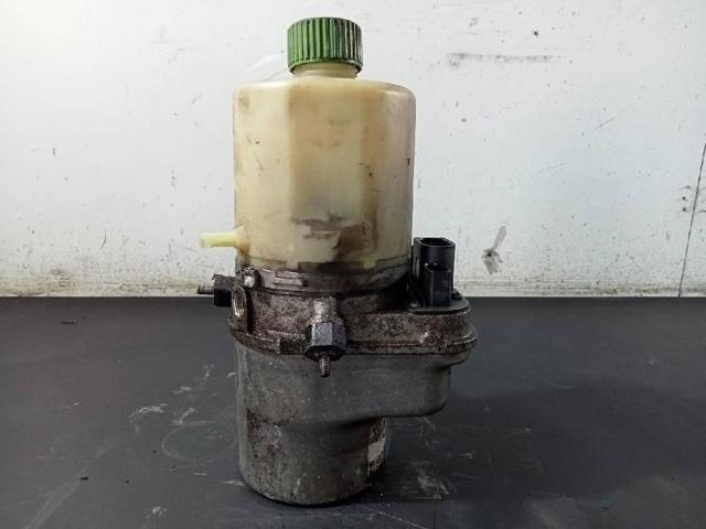 VAG 6R0423156B Bomba de dirección asistida  comprar en Murcia