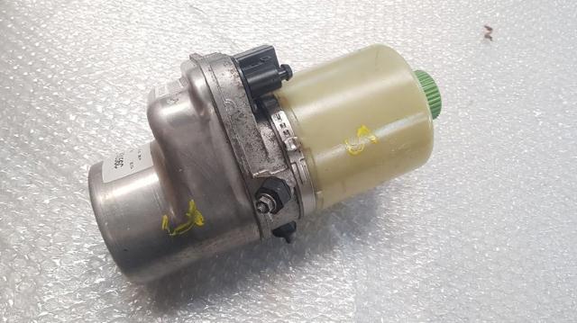 6R0423156C Bomba de dirección asistida  comprar en Zaragoza