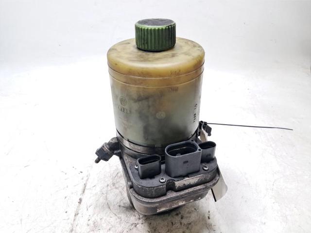 VAG 6R0423156C Bomba de dirección asistida  comprar en Ponferrada