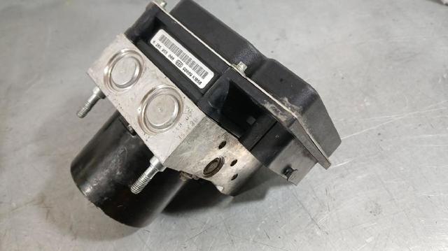 VAG 6R0614517AD Módulo hidráulico de ABS  disponible Valladolid