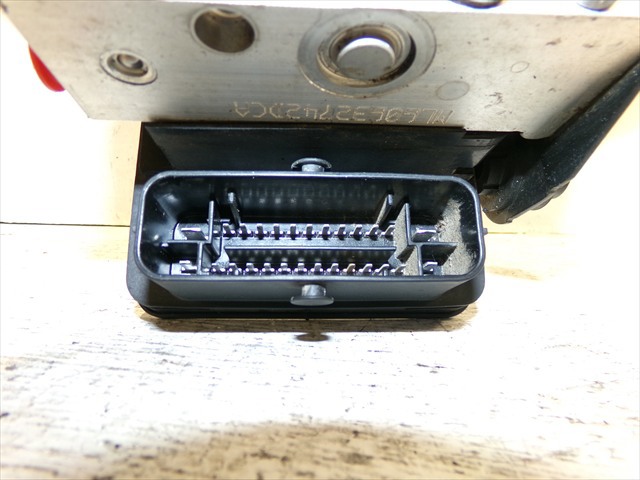 6R0614517CA VAG Módulo hidráulico de ABS  comprar en Oviedo