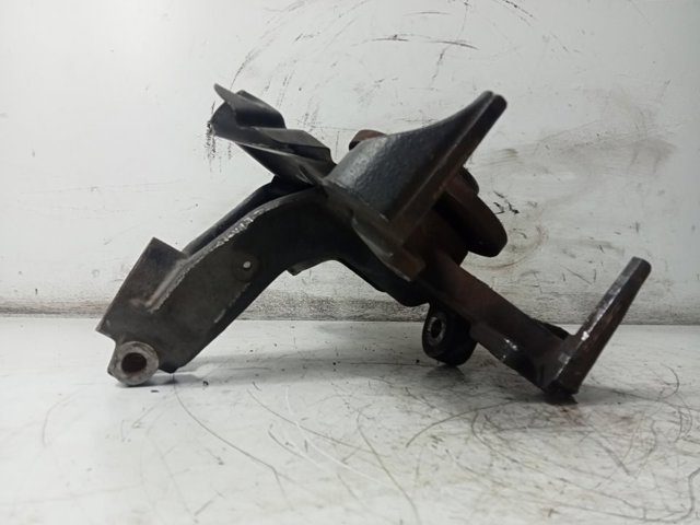 6R0615311A Protector del disco de freno delantero izquierdo  disponible Utrera