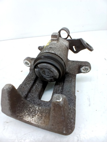 6R0615424 VAG Pinza de freno trasera derecha  en stock Huelva