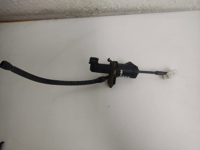 VAG 6R0721388 Cilindro maestro de embrague  disponible Lugo